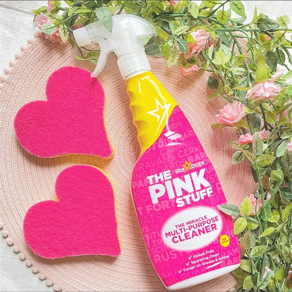 Un Nettoyage en Profondeur Simplifié : Comment le Spray Multi-Usage The Pink Stuff Transforme Votre Intérieur