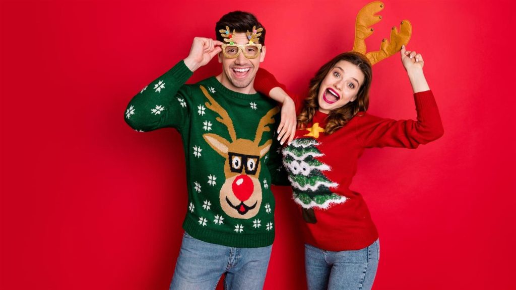 Nachhaltige Weihnachtspullover für eine grüne Saison