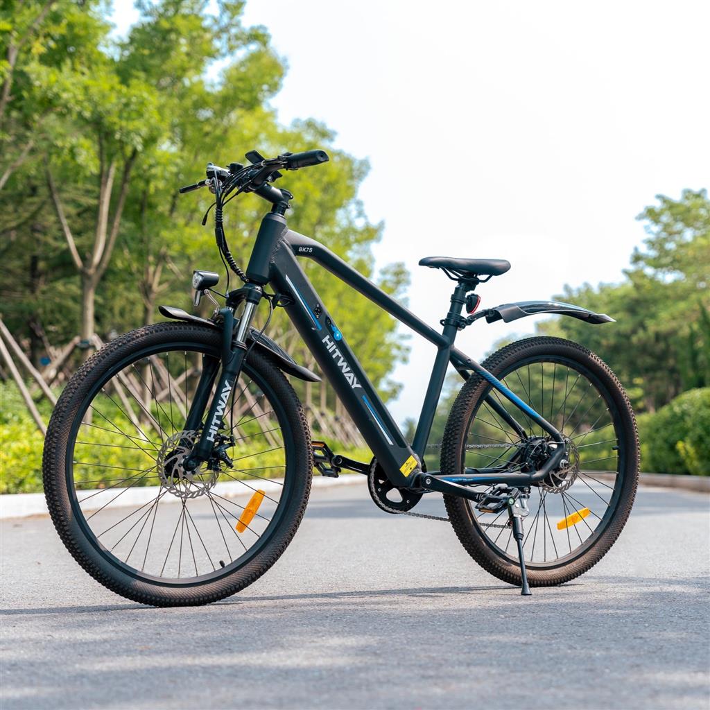 Elektrisch unterwegs mit Stil: Die Cruiser E-Bikes von HITWAY im Blick