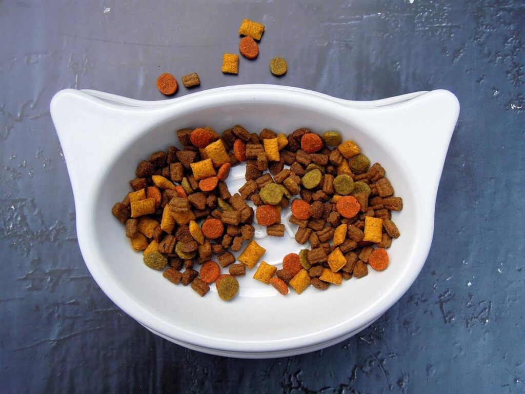 Natural and Nutritious: How MERSEY RAW Enhances Your Dog’s Health In the quest to provide the best for our furry friends, nutrition plays a pivotal role. Dogs, much like humans, thrive on a diet that is natural, balanced, and nutritious. Enter MERSEY RAW, a leading UK-based brand that has revolutionized pet nutrition by offering raw, unprocessed dog food designed to enhance your dog's health and well-being. This article explores how MERSEY RAW is setting a new standard in canine nutrition, ensuring your pet leads a vibrant and healthy life.