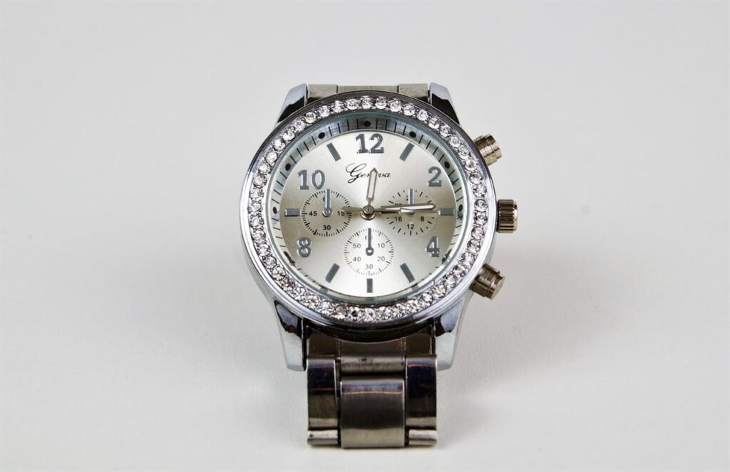 The Art of Watchmaking: Inside Laco’s Commitment to Quality and Excellence In a world of mass production and fleeting trends, Laco stands as a beacon of timeless craftsmanship and enduring quality. With roots in traditional German watchmaking, Laco has built its reputation on a meticulous attention to detail, an unwavering commitment to precision, and an unrelenting pursuit of excellence. Every Laco watch is more than a timepiece—it’s a testament to the art of watchmaking and a symbol of the brand’s nearly century-long legacy.