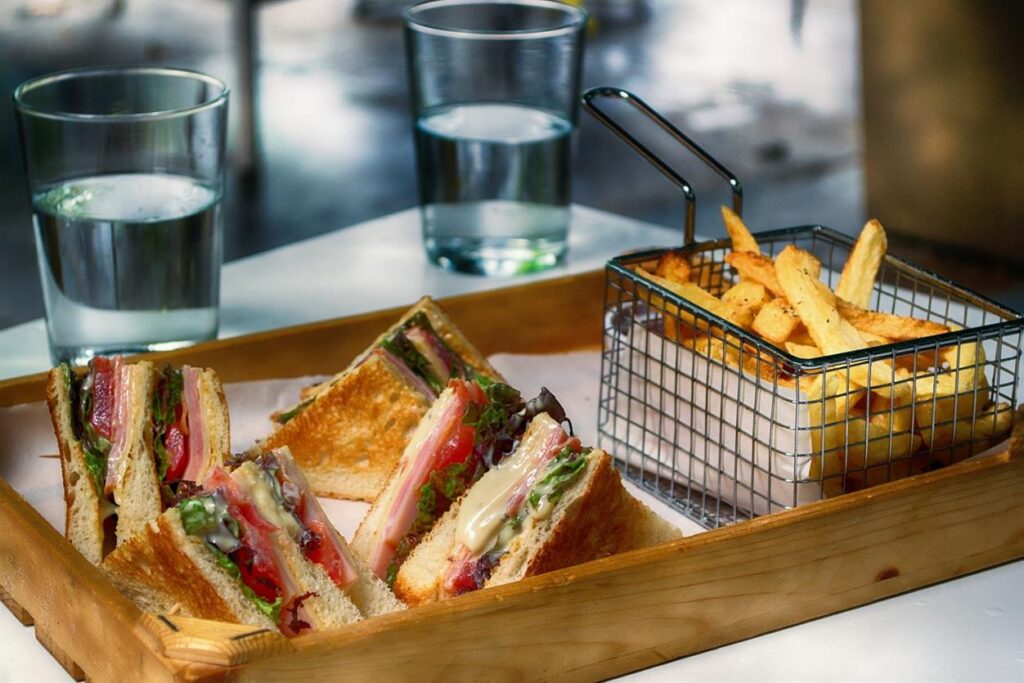 Frive Unveiled: How Natural Ingredients and Time-Saving Meals Redefine Fast Food