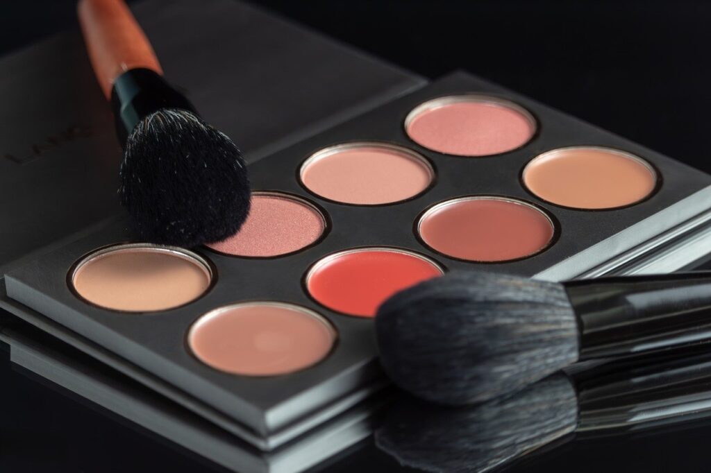 From Brush to Beauty: A Deep Dive into ZOEVA’s Innovative Makeup Tools and Products In the crowded world of beauty, where new brands emerge daily and trends come and go, few have managed to carve out such a respected niche as ZOEVA. Founded in 2008 by Zoe Boikou in Germany, the brand quickly became known for its expertly crafted makeup tools, particularly its high-performance brushes. Over the years, ZOEVA has expanded its product line to include a full range of cosmetics, and it has remained a favorite of professional makeup artists, beauty influencers, and everyday consumers alike. So, what makes ZOEVA's makeup tools and products so special? How has the brand managed to stand out in a sea of competition, and why is it revered by so many in the beauty community? Let’s take a deep dive into ZOEVA’s innovative approach, exploring the cutting-edge makeup tools and products that have revolutionized the way we think about beauty.