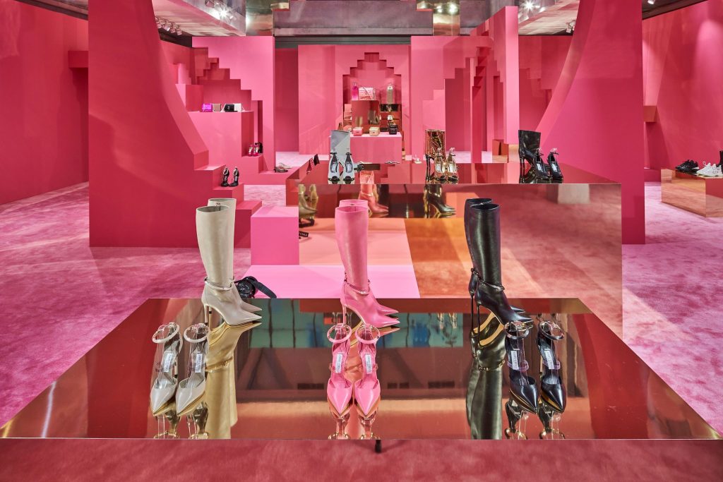 Step into Style: Exploring the Latest Trends with Public Desire US