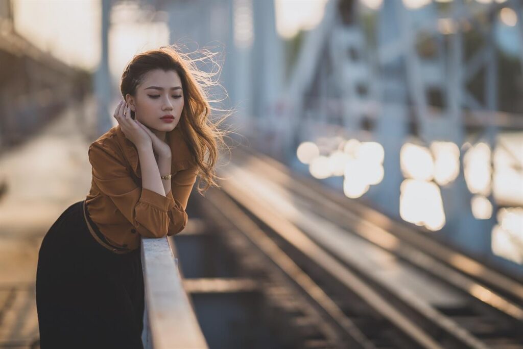 Nel cuore dell'Italia, dove la moda è uno stile di vita, YES SHOP Boutique Women è emersa come un faro per coloro che cercano le ultime tendenze unite a un'eleganza senza tempo. Nota per le sue collezioni sapientemente curate, YES SHOP Boutique Women offre un'esperienza di shopping che celebra l'individualità, la raffinatezza e l'arte del design italiano. Se sei pronta a elevare il tuo guardaroba con pezzi che definiscono lo stile e trasudano sicurezza, le tendenze selezionate da YES SHOP Boutique Women sono qui per ispirarti.