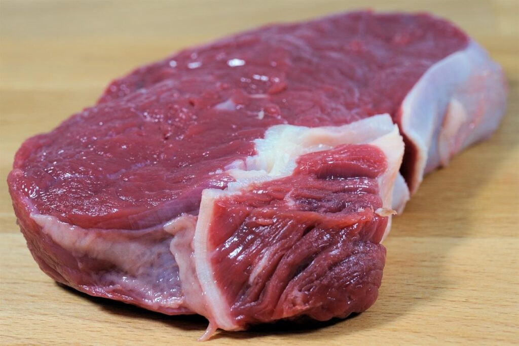 In the dynamic world of food and culinary arts, CAMPBELLS has managed to strike a perfect balance between honoring time-honored traditions and embracing modern innovations. As Scotland’s largest family-owned online butcher, CAMPBELLS has built a reputation for providing the finest meats and fish across the UK. This article explores how CAMPBELLS seamlessly blends timeless recipes with the convenience of online shopping, offering a unique and superior experience for their customers.