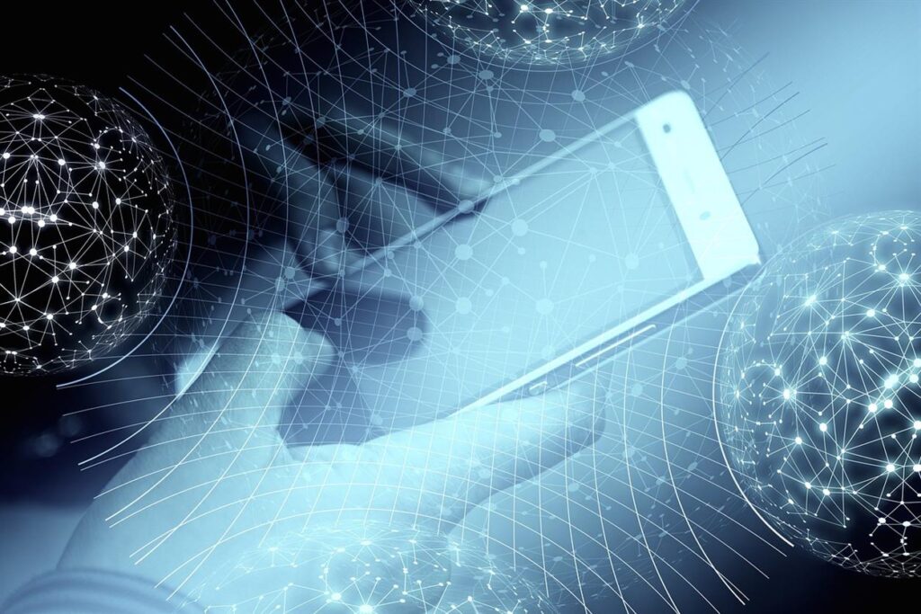 Morgen beschermen: Kaspersky’s visie op toekomstbestendige cyberbeveiliging In het snel evoluerende digitale landschap van vandaag kan het belang van robuuste cyberbeveiligingsmaatregelen niet genoeg worden benadrukt. Naarmate cyberdreigingen geavanceerder en alomtegenwoordiger worden, is de behoefte aan innovatieve en toekomstbestendige oplossingen van cruciaal belang. Kaspersky, een wereldleider op het gebied van cyberbeveiliging, loopt voorop bij deze missie en stimuleert ontwikkelingen die de digitale veiligheid van individuen, bedrijven en overheden garanderen. Dit artikel onderzoekt Kaspersky’s visie op toekomstbestendige cyberbeveiliging en hoe deze de toekomst van digitale bescherming vormgeeft.