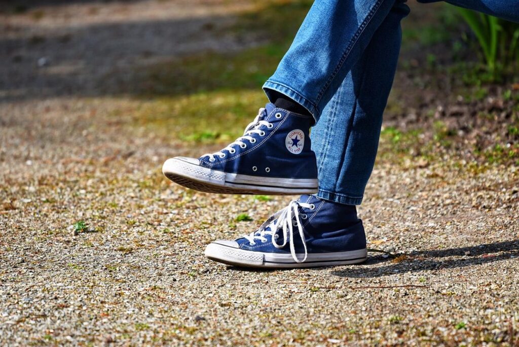 FitVille: Redefining Comfort and Style in Modern Footwear In the bustling markets of the UK's fashion industry, where the quest for the perfect blend of comfort and style is ever-present, one brand has emerged as a game-changer. FitVille, though originally not a UK-born brand, has captured the hearts of British consumers with its revolutionary approach to footwear. This article explores how FitVille is setting new standards in the world of modern footwear, combining unparalleled comfort with contemporary style to meet the needs of today's diverse consumers.