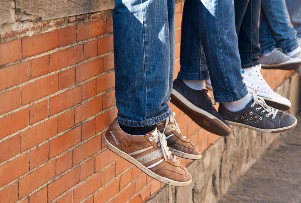 In an era where active lifestyles and comfort fashion converge, one brand has emerged as a beacon for footwear innovation, blending ergonomic design with stylish aesthetics. FitVille, though not originally from the UK, has quickly become a cherished name among British consumers, revolutionizing how we think about and experience footwear. This article delves into the ethos of FitVille, exploring how their dedication to comfort, innovation, and inclusivity is reshaping the footwear industry.