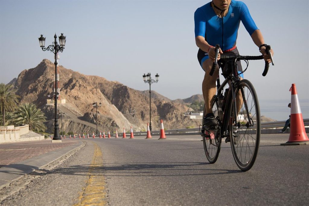 Más que una tienda: Por qué el velódromo es el epicentro cultural del ciclismo moderno En el cambiante panorama del ciclismo de alto rendimiento, Velodrom se ha consolidado no solo como un destino para equipamiento premium, sino como un movimiento cultural. Con raíces en la creatividad urbana de Barcelona y sucursales en Girona, Katowice y Quito, Velodrom se ha convertido en mucho más que una tienda de bicicletas: es el punto de encuentro entre la comunidad, la innovación y el estilo de vida ciclista. Para los ciclistas de hoy, Velodrom representa el futuro: un lugar donde el alto rendimiento se fusiona con la alta estética, donde el descubrimiento de marca se fusiona con la identidad de marca y donde una comunidad global de ciclistas se reúne bajo un mismo techo.