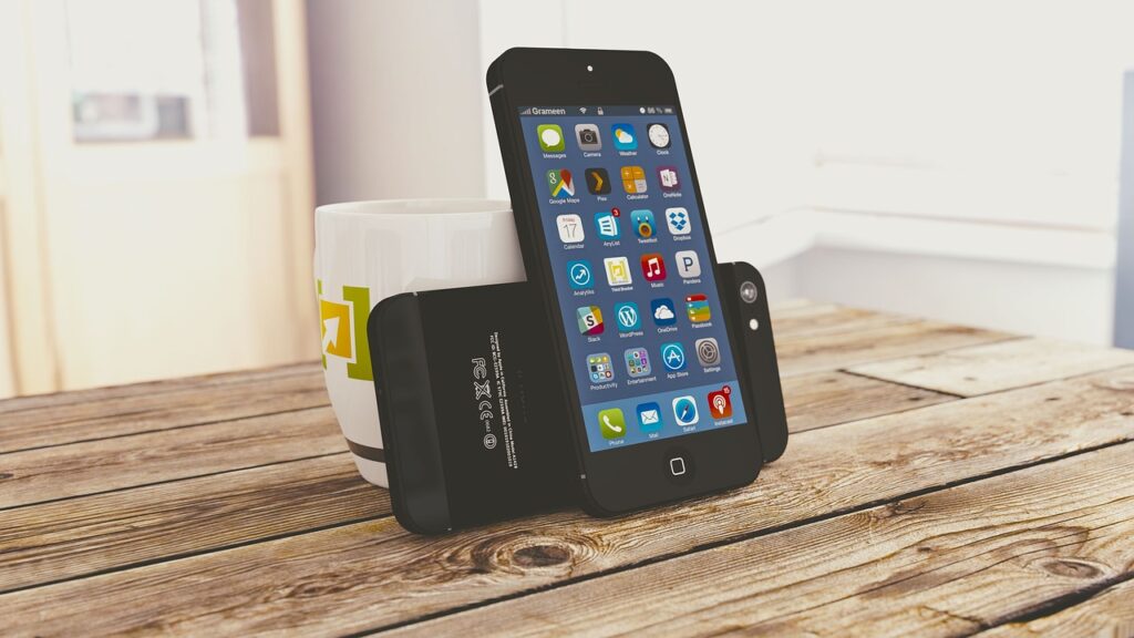 Reimagining Charging: ESR’s Mission to Simplify Tech with Cutting-Edge MagSafe Accessories In an age where technology permeates every aspect of our lives, the demand for accessories that enhance user experience has never been greater. Leading the charge in this realm is ESR, a US brand that has carved a niche for itself by delivering innovative, high-quality MagSafe accessories designed to simplify the way we interact with our devices. From award-winning designs to groundbreaking features, ESR is committed to reimagining the charging experience.