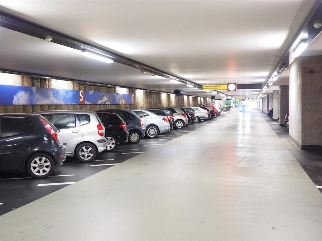 A Comprehensive Review of Luton Airport Parking Options Navigating airport parking can often be a daunting task, but understanding your options can make all the difference. Luton Airport offers a variety of parking solutions designed to cater to different needs, budgets, and preferences. This comprehensive review covers the main parking options available at Luton Airport, providing you with the essential information to make an informed decision.