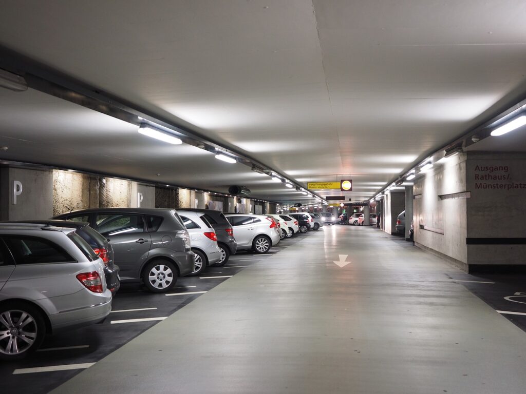 Choosing the Best Dublin Airport Parking Option: A Guide to Park & Fly Services When traveling via Dublin Airport, one crucial aspect that can make or break your travel experience is choosing the right parking option. With the array of choices available, it can be overwhelming to decide. Among the various types, Park & Fly services offer distinct advantages for convenience and efficiency, especially for those looking to streamline their airport parking experience. Here's a comprehensive guide to help you choose the best Park & Fly service at Dublin Airport.