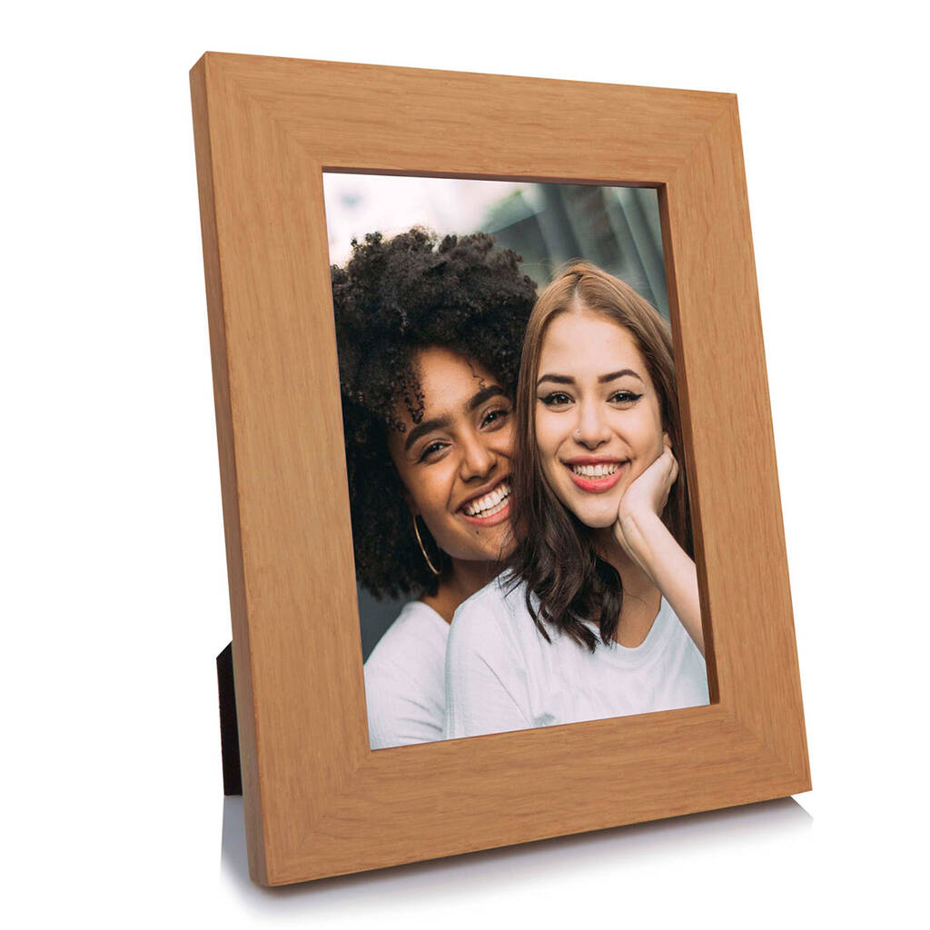 Cherished Keepsakes: Discover the Engraved Photo Frames by Engravers Guild