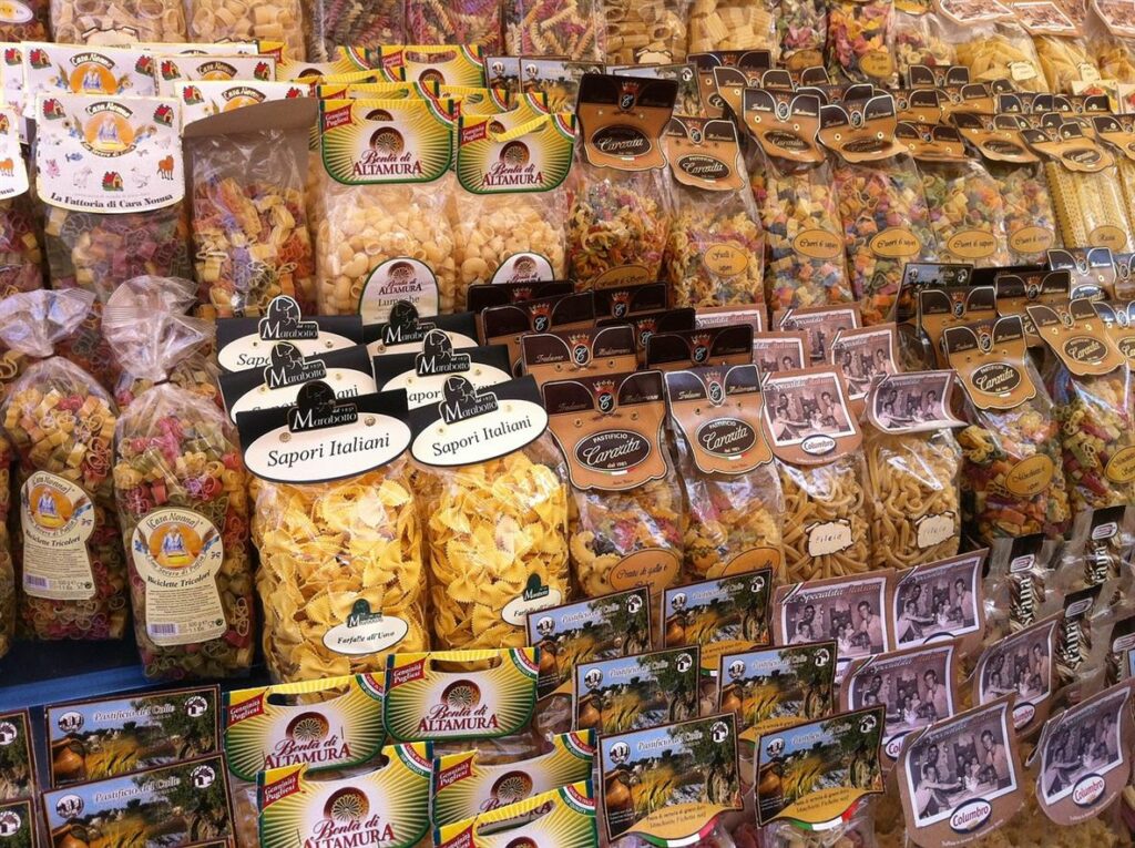 Hoe MegaFOOD STUNTER kwaliteit en besparingen levert voor elk huishouden In het huidige economische klimaat is het beheren van huishoudelijke uitgaven belangrijker dan ooit, vooral als het gaat om boodschappen doen. Gezinnen zijn voortdurend op zoek naar manieren om geld te besparen zonder in te leveren op de kwaliteit van het eten dat ze op tafel zetten. MegaFOOD STUNTER, een bekende naam in de Nederlandse supermarktsector, heeft het tot hun missie gemaakt om aan deze behoefte te voldoen door een unieke combinatie van kwaliteit en besparingen te bieden. Met zijn brede assortiment aan producten en innovatieve benadering van betaalbaarheid, helpt MegaFOOD STUNTER elk huishouden om hun budget te rekken en toch te genieten van voedzame en heerlijke maaltijden.