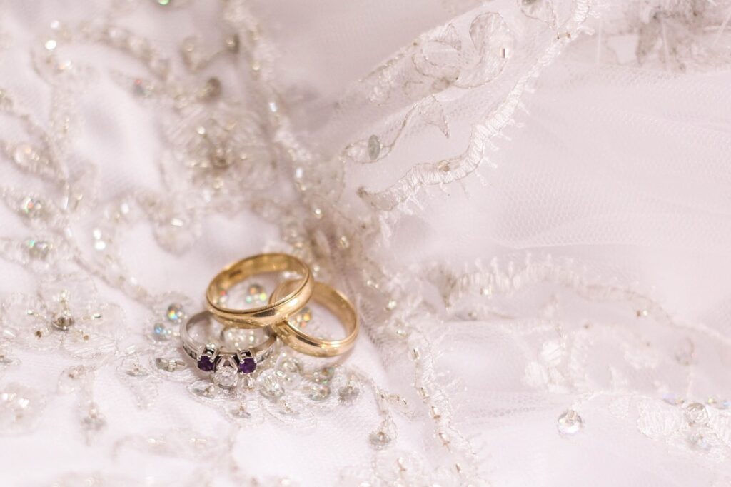 Exploring the Timeless Appeal of Missoma: A Deep Dive Into Their Iconic Designs When it comes to jewelry, few brands have achieved the perfect balance between contemporary elegance and timeless appeal quite like Missoma. Founded in 2008 in London, the British jewelry brand has become synonymous with effortless sophistication, offering designs that transcend fleeting trends and stand the test of time. With a blend of fine craftsmanship, luxurious materials, and versatile aesthetics, Missoma's iconic designs have captured the hearts of jewelry lovers worldwide. In this deep dive, we explore what makes Missoma's designs so enduring and why the brand continues to be a favorite among fashion-forward individuals.