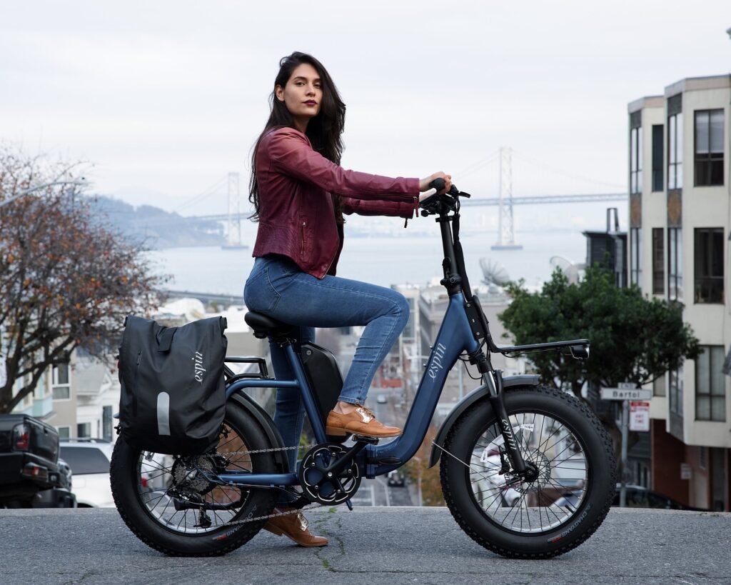 Des drones aux vélos électriques : Wellbots.fr se lance en France avec des innovations de premier plan L’attente est terminée ! Wellbots, leader des objets connectés de pointe, est officiellement lancé en France. Après avoir révolutionné le marché de la technologie aux États-Unis, Wellbots apporte son expertise et ses innovations de pointe aux consommateurs français. Des drones qui offrent des perspectives aériennes à couper le souffle aux vélos électriques qui redéfinissent la mobilité urbaine, Wellbots.fr promet de transformer la façon dont la France adopte la technologie moderne.