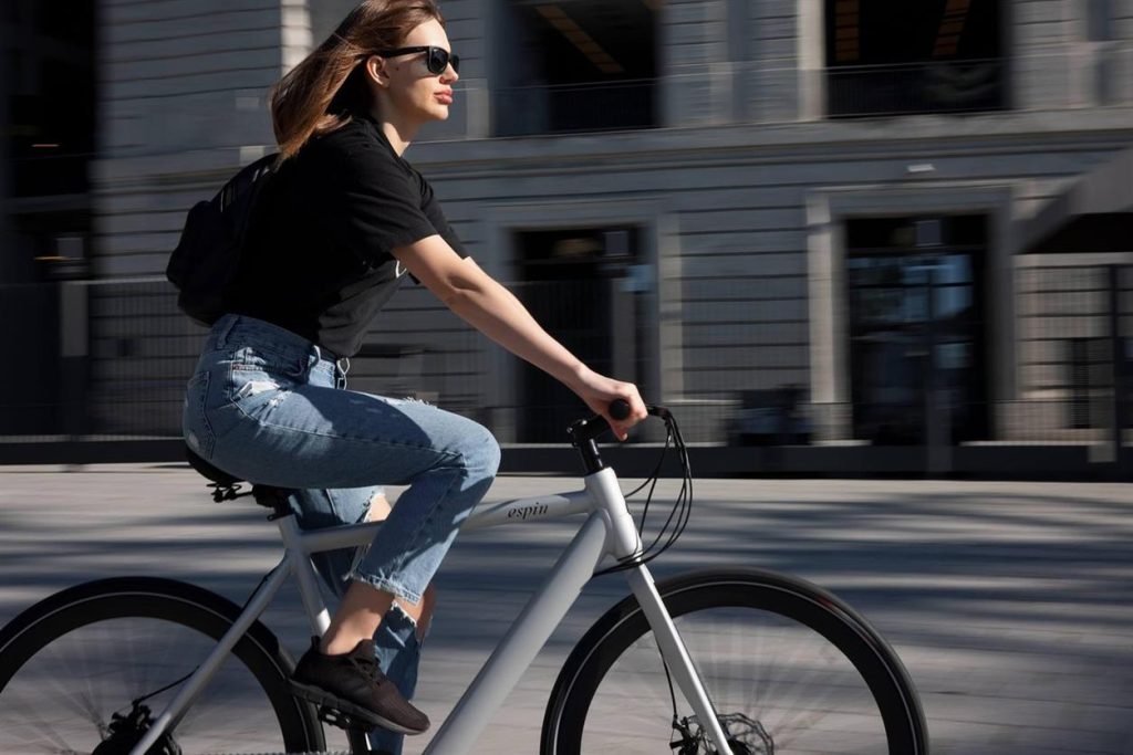Ride Light, Go Far: Why DYU is Redefining Urban Transportation Urban travel in the UK is rapidly changing. From London’s low-emission zones to the bike-friendly streets of Bristol and Manchester, city dwellers are rethinking how they move. That’s where DYU comes in. Known for its ultra-compact electric bikes, DYU is offering something many brands overlook — a practical, lightweight, and tech-savvy solution built for the pace and pressure of city life. This article explores how DYU is quietly reshaping the future of urban transportation with a smarter, lighter ride.