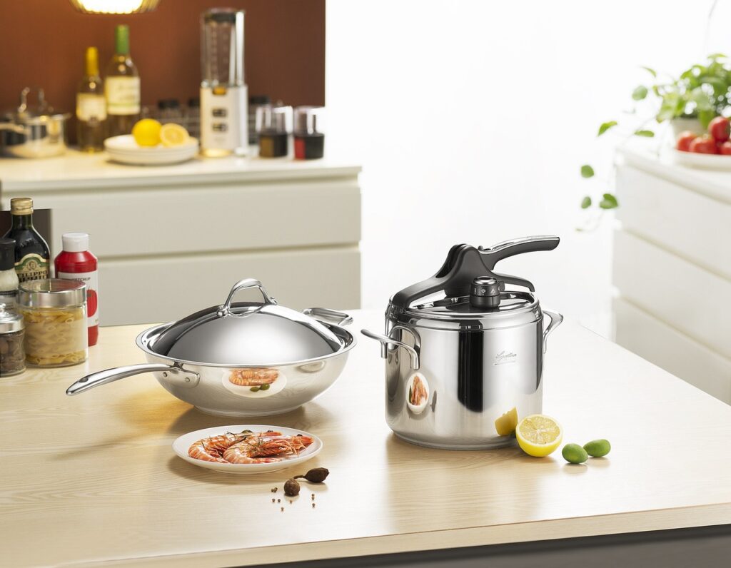 Appareils de cuisine Ninja : révolutionner la préparation des repas grâce à l’innovation et à la puissance Dans le monde de la cuisine moderne, qui évolue à un rythme effréné, l'efficacité et l'innovation sont essentielles pour rendre la préparation des repas non seulement plus rapide, mais aussi plus agréable. Découvrez les appareils de cuisine Ninja, une marque qui a véritablement transformé notre approche de la cuisine, du hachage et du mélange à la friture à l'air et à la cuisson à la vapeur. En mettant l'accent sur les hautes performances, la polyvalence et la technologie de pointe, Ninja est rapidement devenu un choix incontournable pour les chefs à domicile et les passionnés de cuisine. Voici comment Ninja révolutionne la préparation des repas avec puissance et innovation.