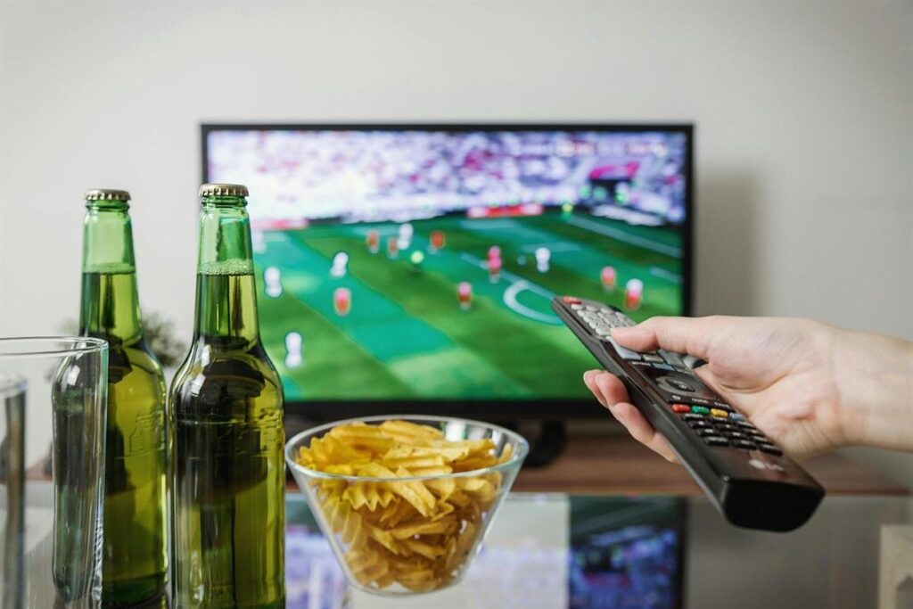 W coraz bardziej konkurencyjnym świecie streamingu online, uruchomienie Sky Showtime oznacza znaczący moment w europejskiej branży rozrywki cyfrowej. Wraz z pojawianiem się nowych platform i rywalizacją o oglądalność, strategiczne wejście Sky Showtime na rynek jest przemyślanym posunięciem mającym na celu zdobycie i oczarowanie zróżnicowanej europejskiej widowni, w tym znaczne skupienie się na Polsce. W tym artykule zbadano strategiczne niuanse uruchomienia Sky Showtime i jego implikacje dla krajobrazu streamingu w Europie.