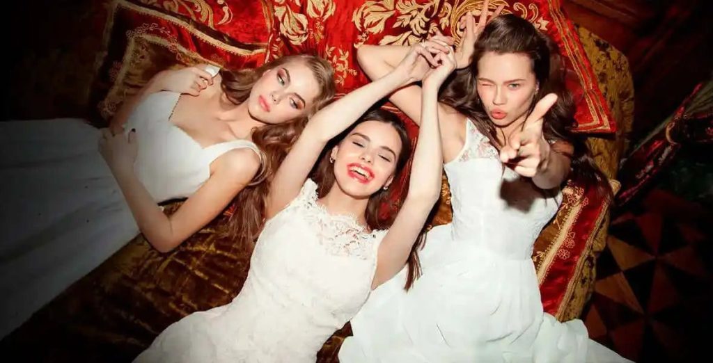 Unveiling Your Dream Wedding Dress with FormalDressShops