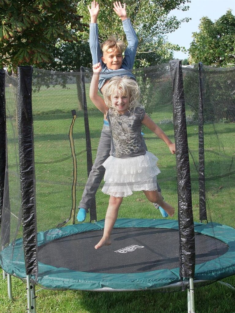 In today’s fast-paced digital world, finding ways to encourage outdoor play and family bonding can be a challenge. That’s where Zupapa, a trusted name in outdoor recreation, steps in to elevate outdoor fun for families everywhere. Renowned for its high-quality trampolines, Zupapa has earned a reputation as a leader in the market, prioritizing safety, durability, and enjoyment. Whether you’re looking to encourage physical activity or simply add a fun element to your backyard, Zupapa’s trampolines are the perfect solution for creating lasting memories.