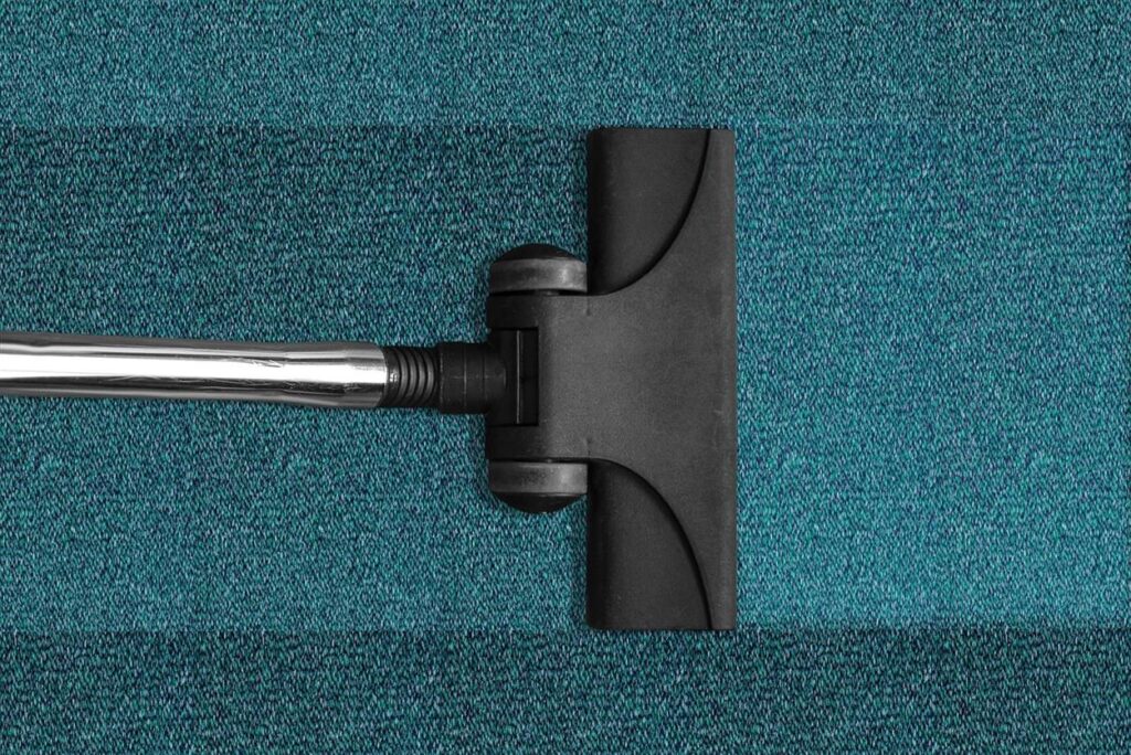 Innovative Haushaltsreinigung: Wie die Staubsaugertechnologie von Shark den Haushalt verändert Im modernen Zuhause sind Effizienz und Effektivität entscheidend, wenn es um Reinigungslösungen geht. Shark, ein weltweit führendes Unternehmen im Bereich der Haushaltsgeräte-Innovation, hat mit seiner hochmodernen Staubsaugertechnologie die Art und Weise revolutioniert, wie Haushalte an die Reinigung herangehen. Sharks Staubsauger kombinieren fortschrittliche Technik mit benutzerorientiertem Design, setzen neue Maßstäbe in der Branche und definieren neu, was es bedeutet, ein sauberes und gesundes Zuhause zu haben.